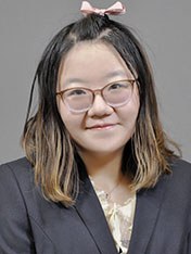 Portrait of Xiangning Li.