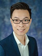 Portrait of Phong Truong.